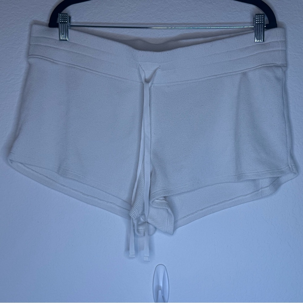 Gilly Hicks White Knit Drawstring Athletic lounge Shorts micro terry soft cozy
